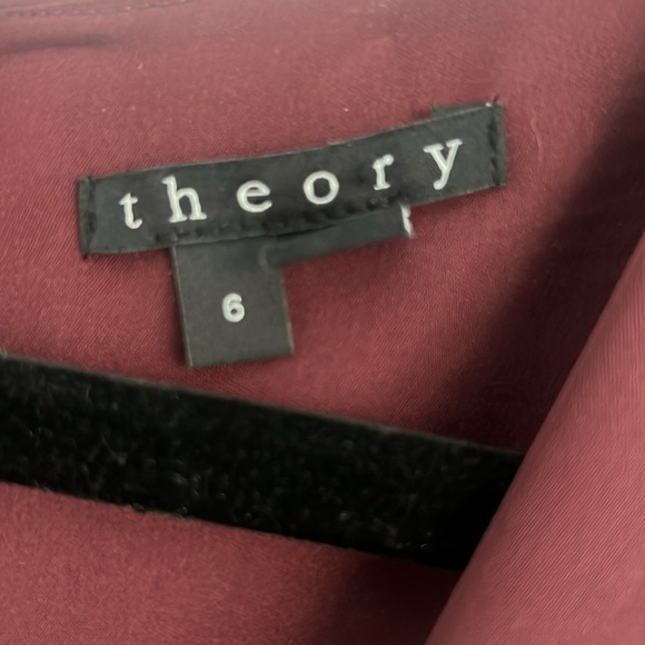 Theory double layer dress with pockets. - Picture 6 of 9